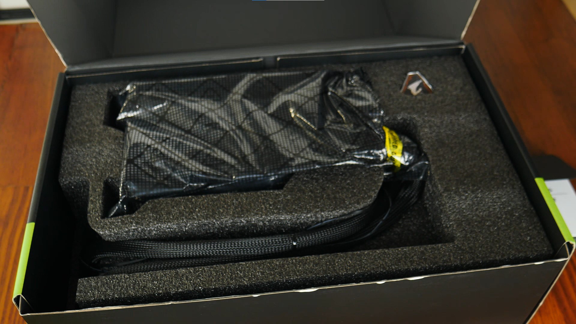 Unboxed: Gigabyte AORUS GeForce RTX 4080 16GB XTREME Unboxed: Gigabyte AORUS GeForce RTX 4080 16GB XTREME